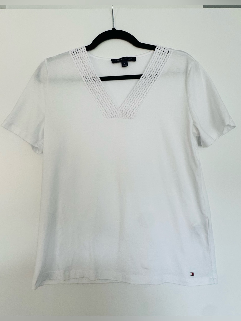 NWOT - Tommy Hilfiger White V Neck Crochet Trim Top Cotton Modal - Size Medium